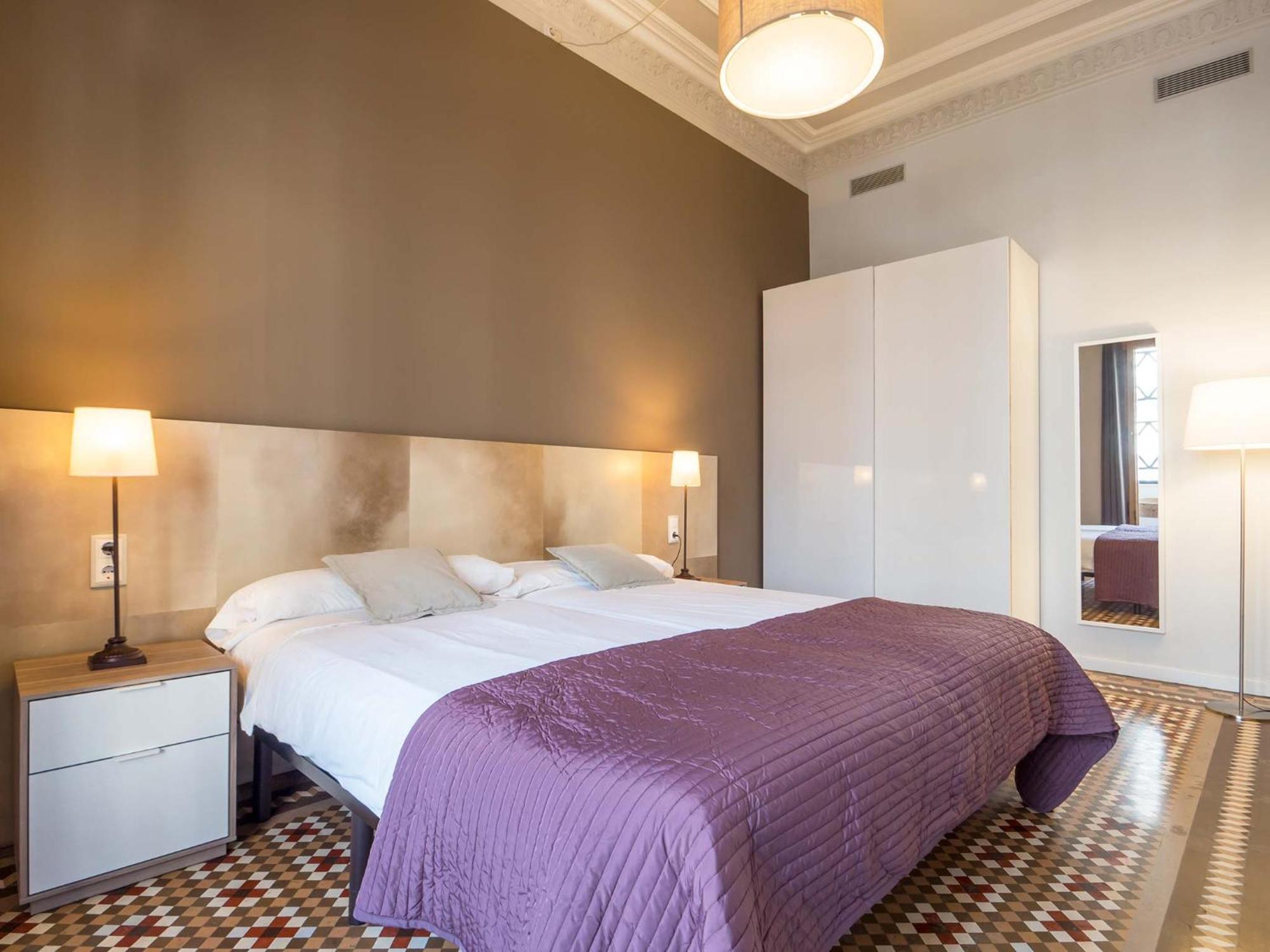 Rent Top Apartments Rambla Catalunya Barcelona Rum bild